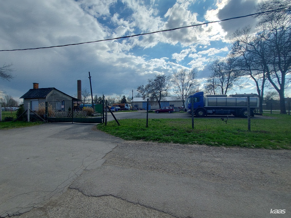 Eladó ipari ingatlan