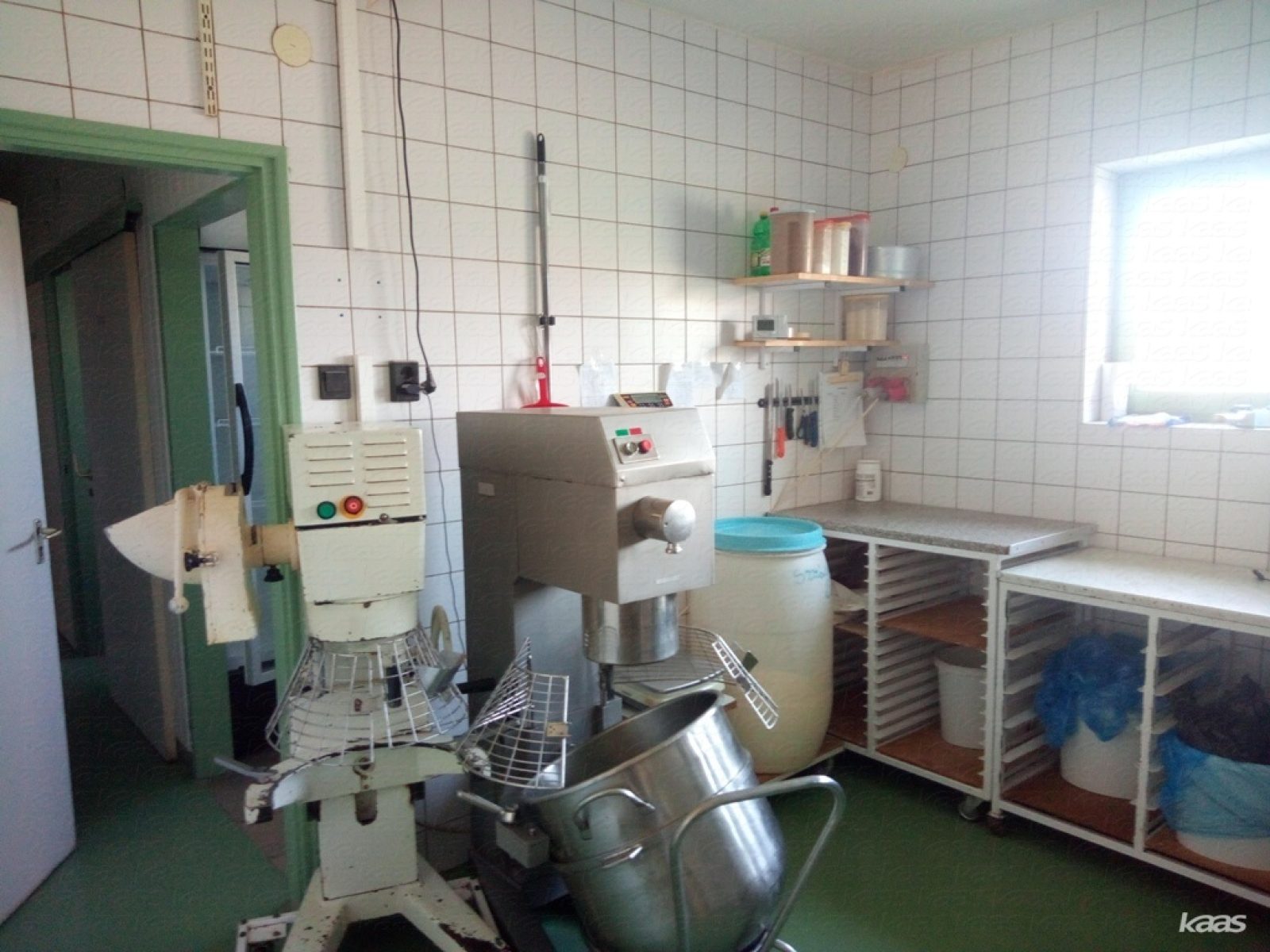 Családi ház, Cukrászat - 4
