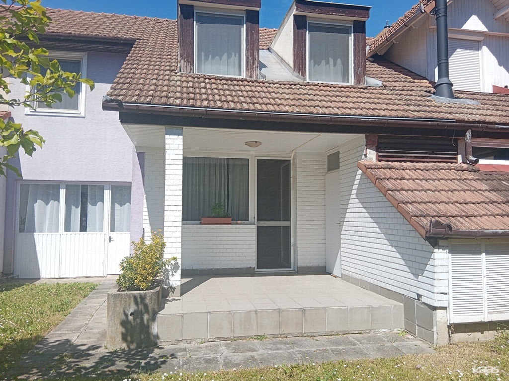Sorház, Családi ház - 2