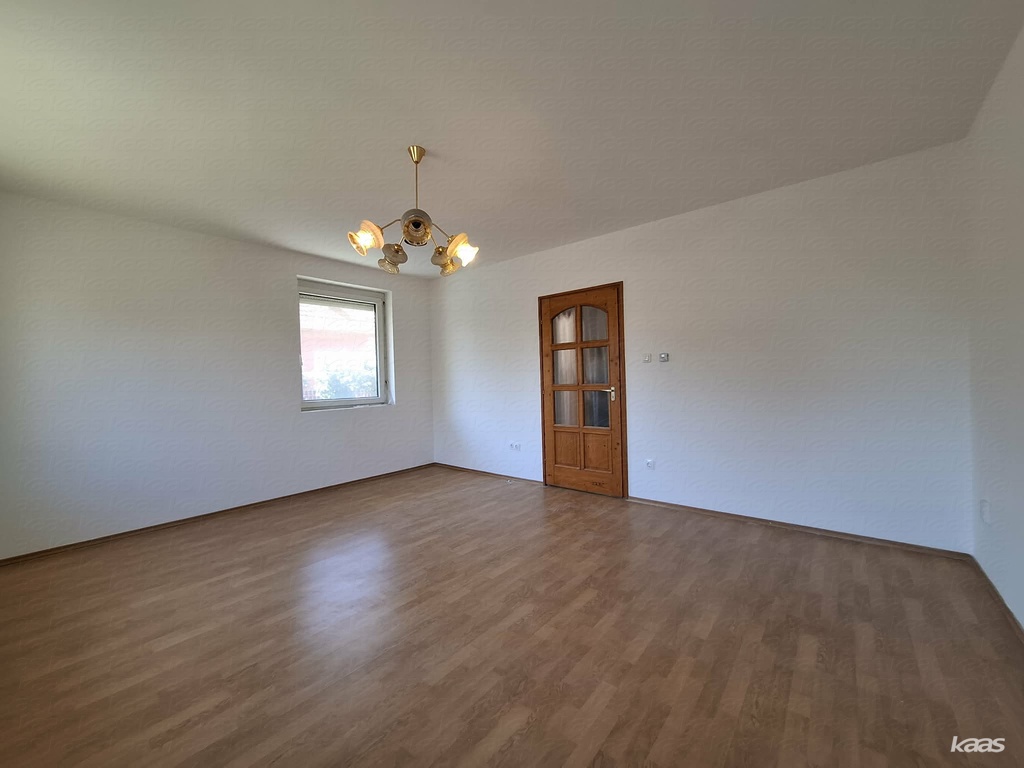 ÖSSZEKÖLTÖZŐK FIGYELEM