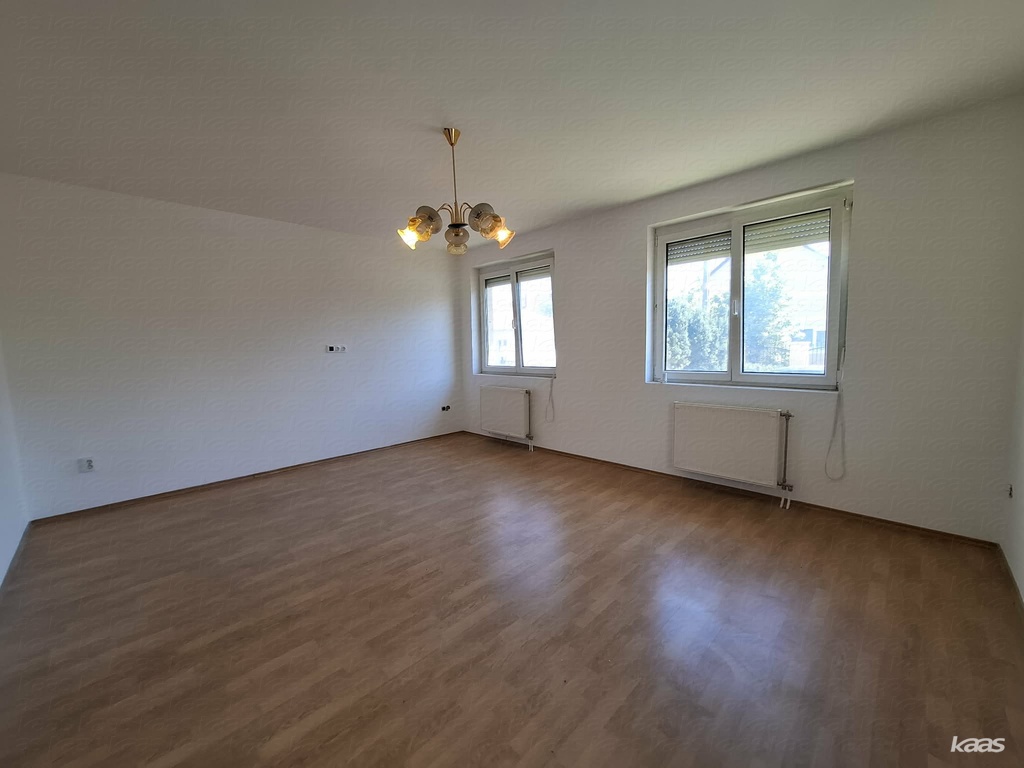 ÖSSZEKÖLTÖZŐK FIGYELEM - 2