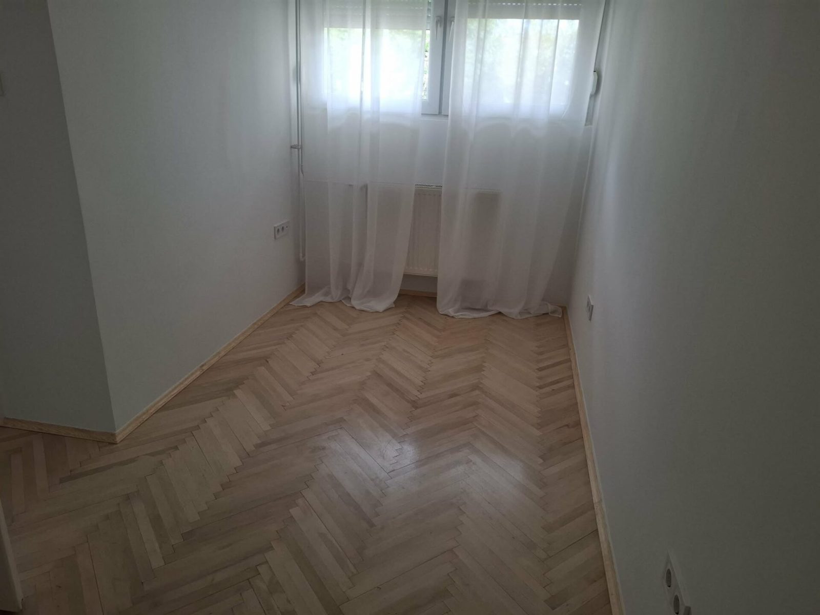 TIK szomszédságában 3 külön bejáratú szobás - 5